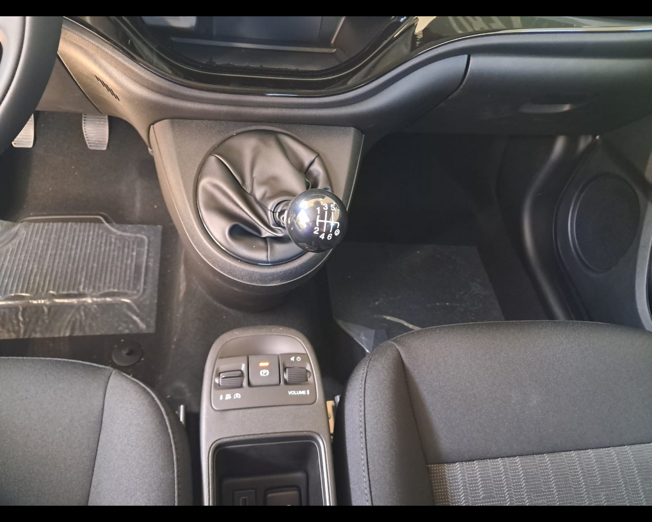 Foto FIAT 500 1.0 hybrid Icon