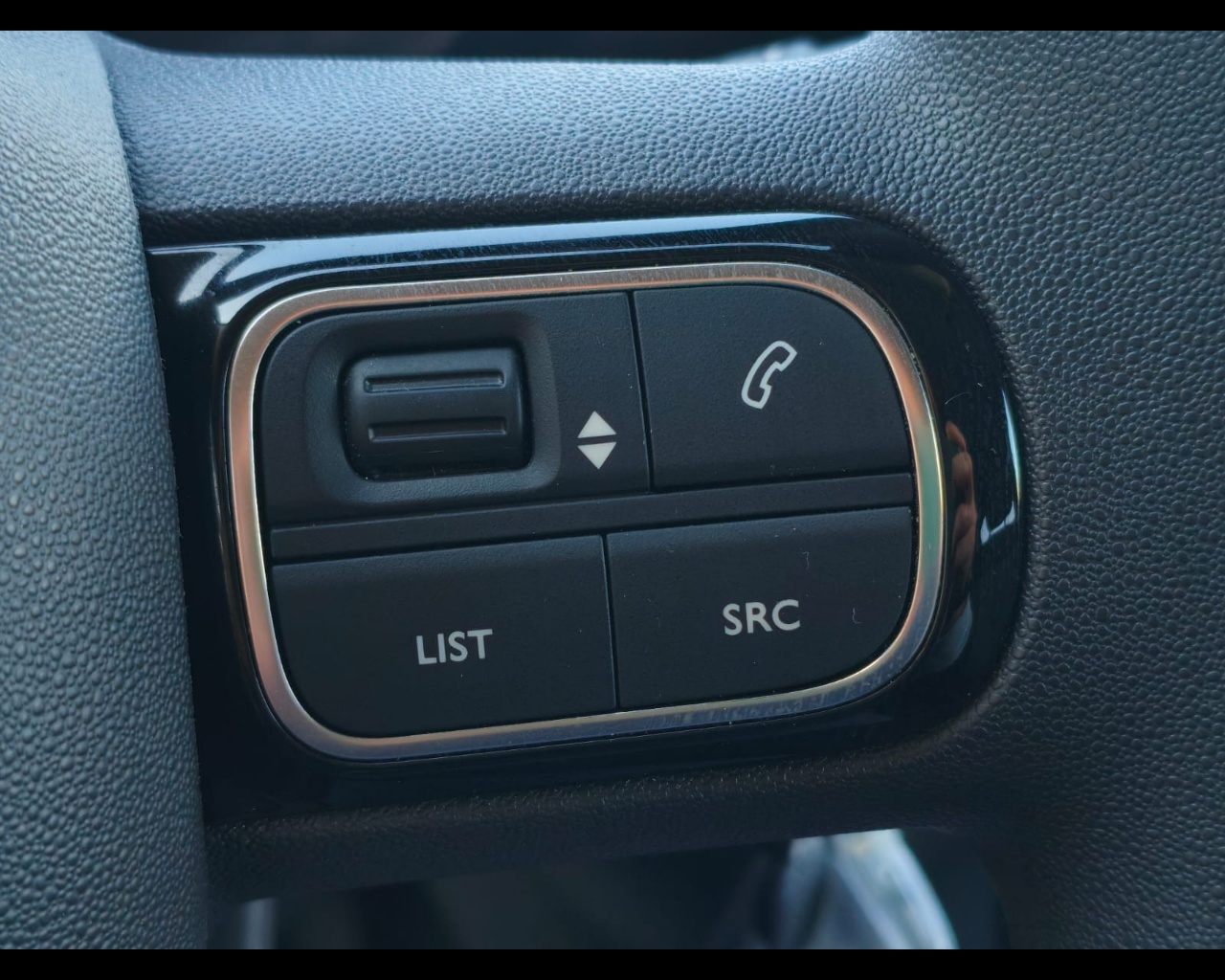 Foto CITROEN C3 1.2 puretech Max s&s 110cv eat6