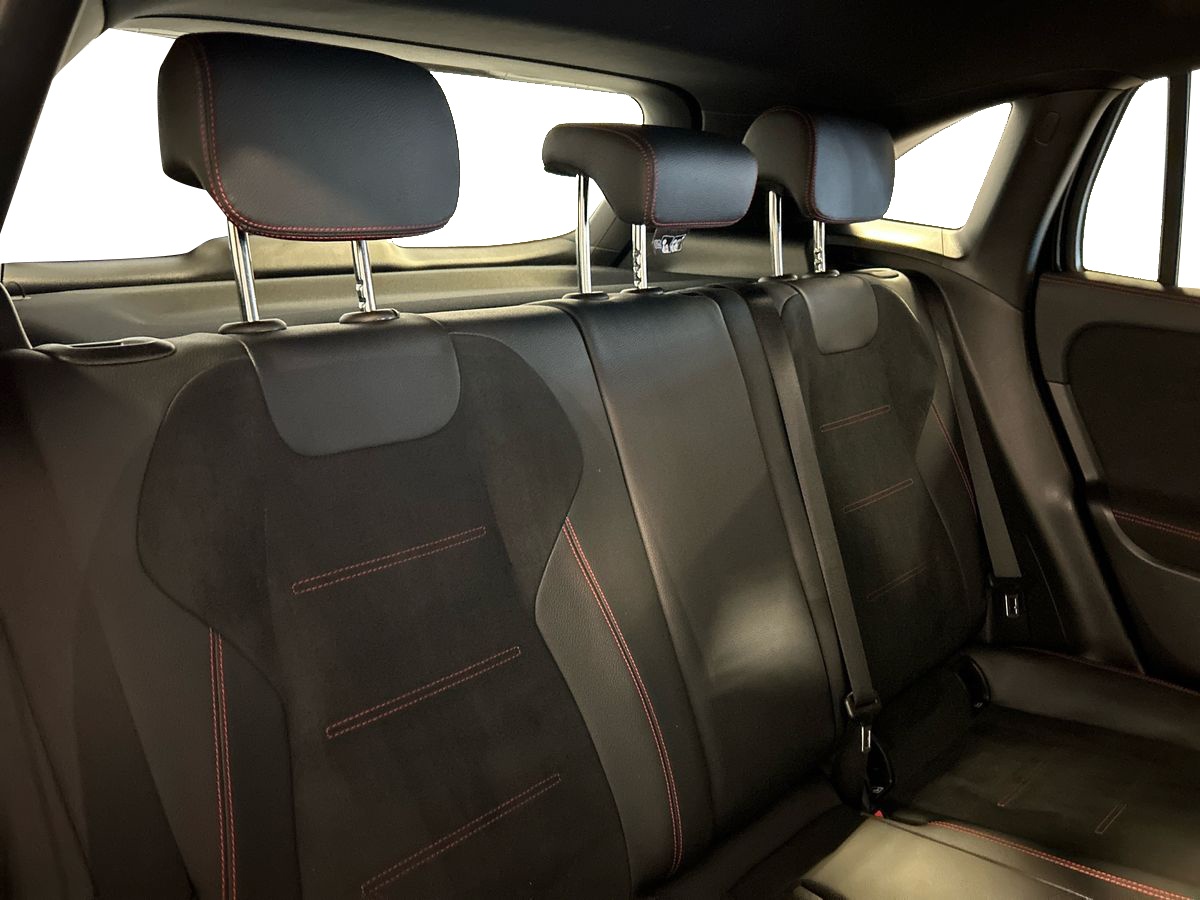 Mercedes GLA GLA 220 D Premium 4Matic 8G-DCT - 16