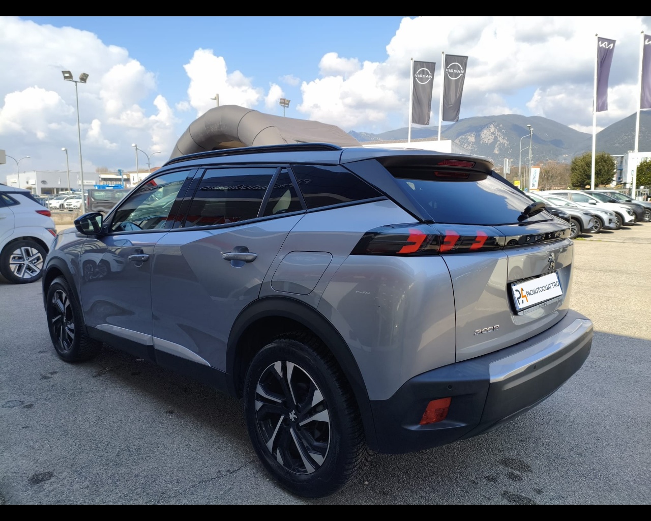 Foto PEUGEOT 2008 1.2 puretech Allure Pack s&s 100cv