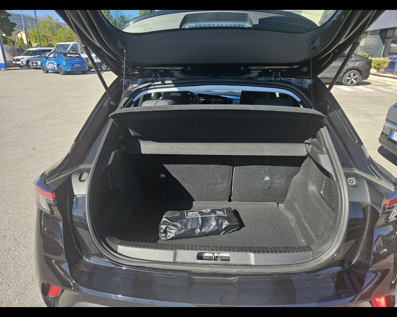 Foto OPEL Mokka 1.5 Elegance s&s 110cv