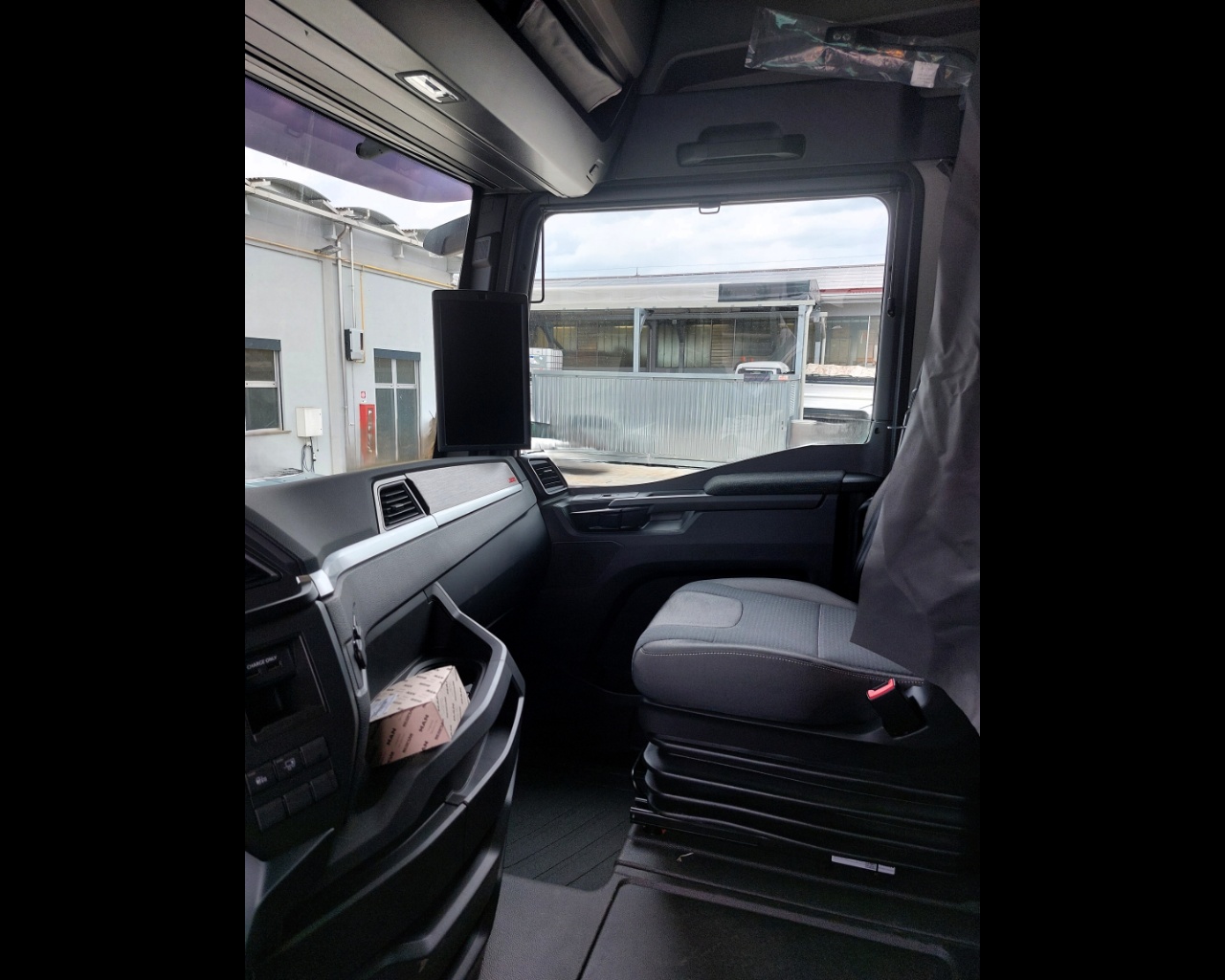 MAN TGX 18.520 4X2 LL SA 