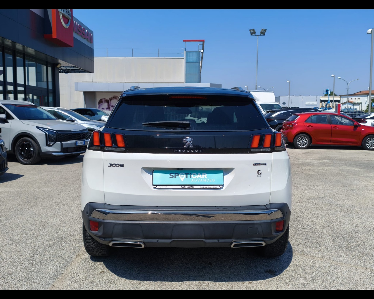 Foto PEUGEOT 3008 1.5 bluehdi GT Line s&s 130cv