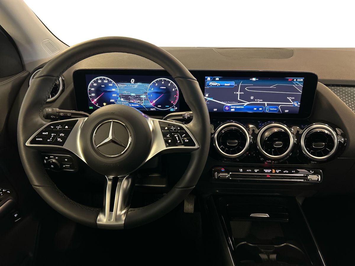 Mercedes GLA GLA 180 Progressive Advanced auto - 11