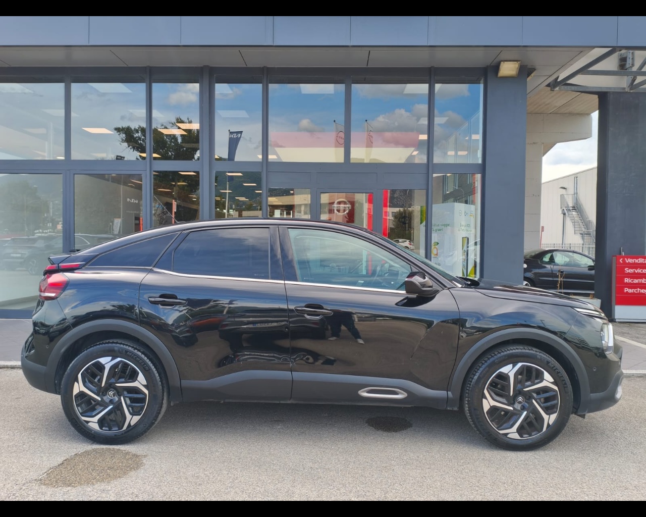 Foto CITROEN C4 1.2 puretech Shine s&s 130cv