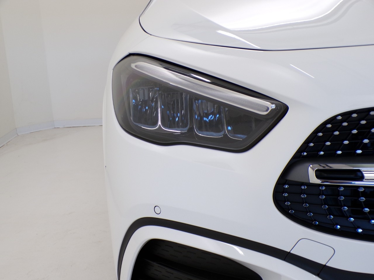 Mercedes  GLA 180 AMG Line Advanced Plus 7G-DCT - 5