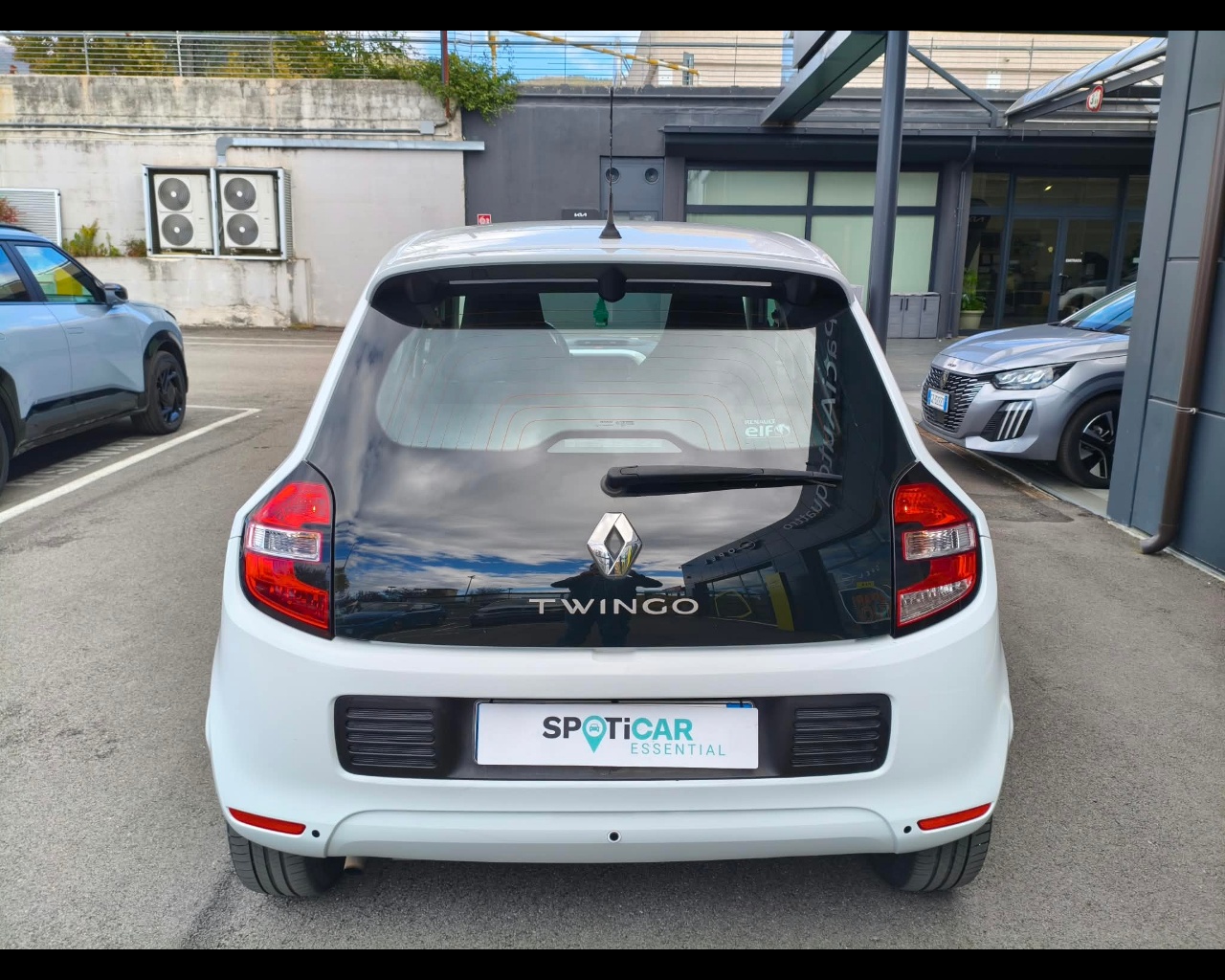 Foto RENAULT Twingo 1.0 sce Lovely2 s&s 69cv