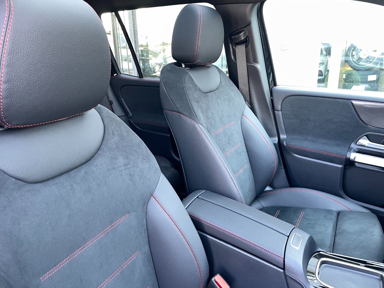 Mercedes GLB GLB 200 d 4Matic Automatic AMG Line ADVANCED PLUS - 13