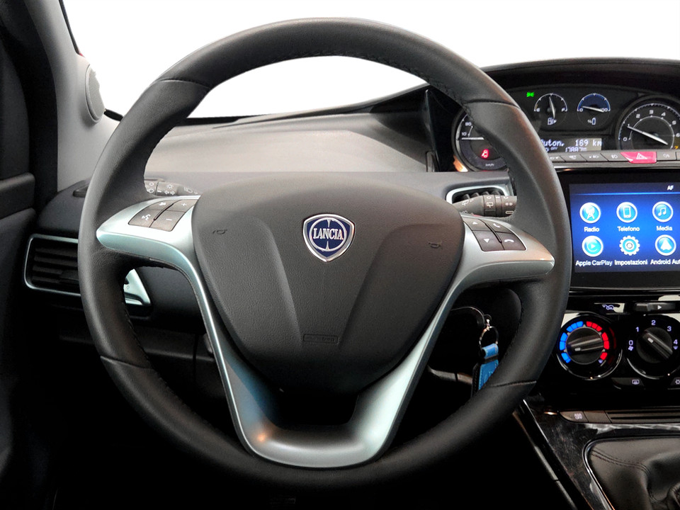 LANCIA Ypsilon 1.0 firefly hybrid Gold s&s 70cv 5p.ti Ibrida usato - 11