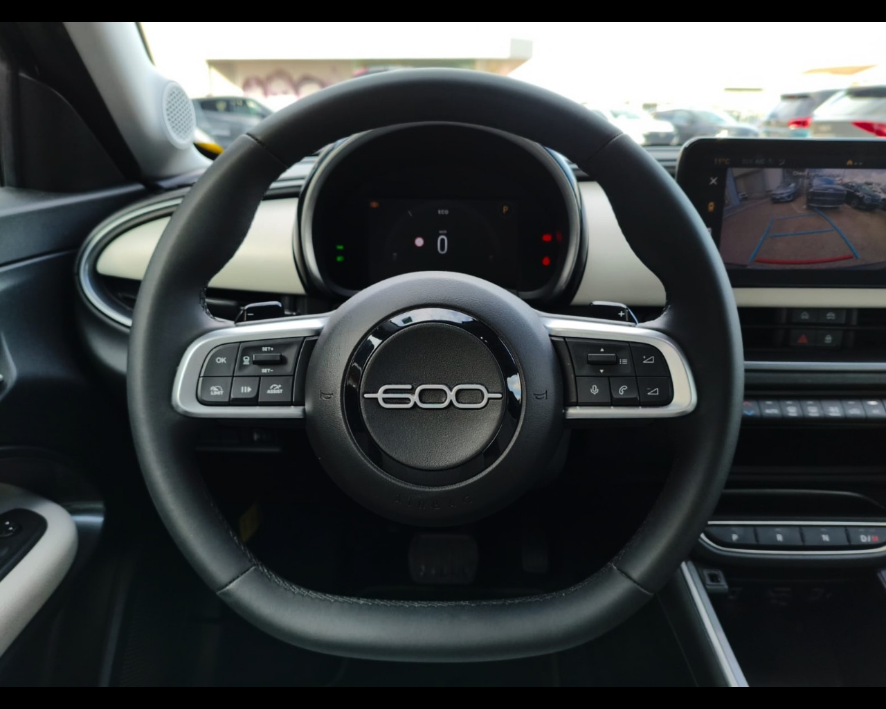 Foto FIAT 600 1.2 hybrid La Prima 110cv auto