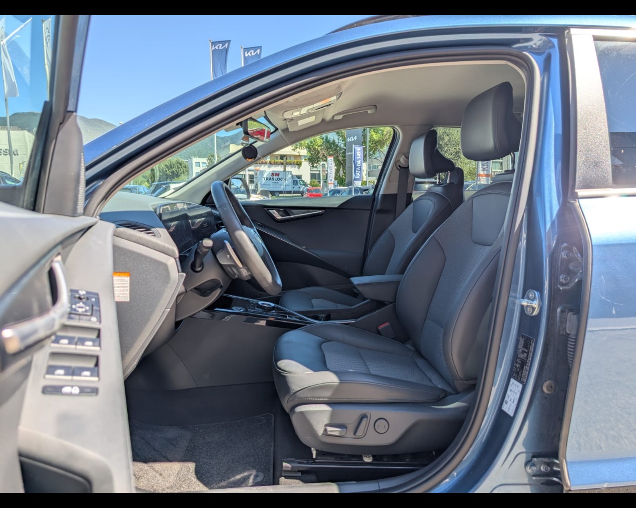 Foto KIA Niro 1.6 gdi hev Evolution dct6