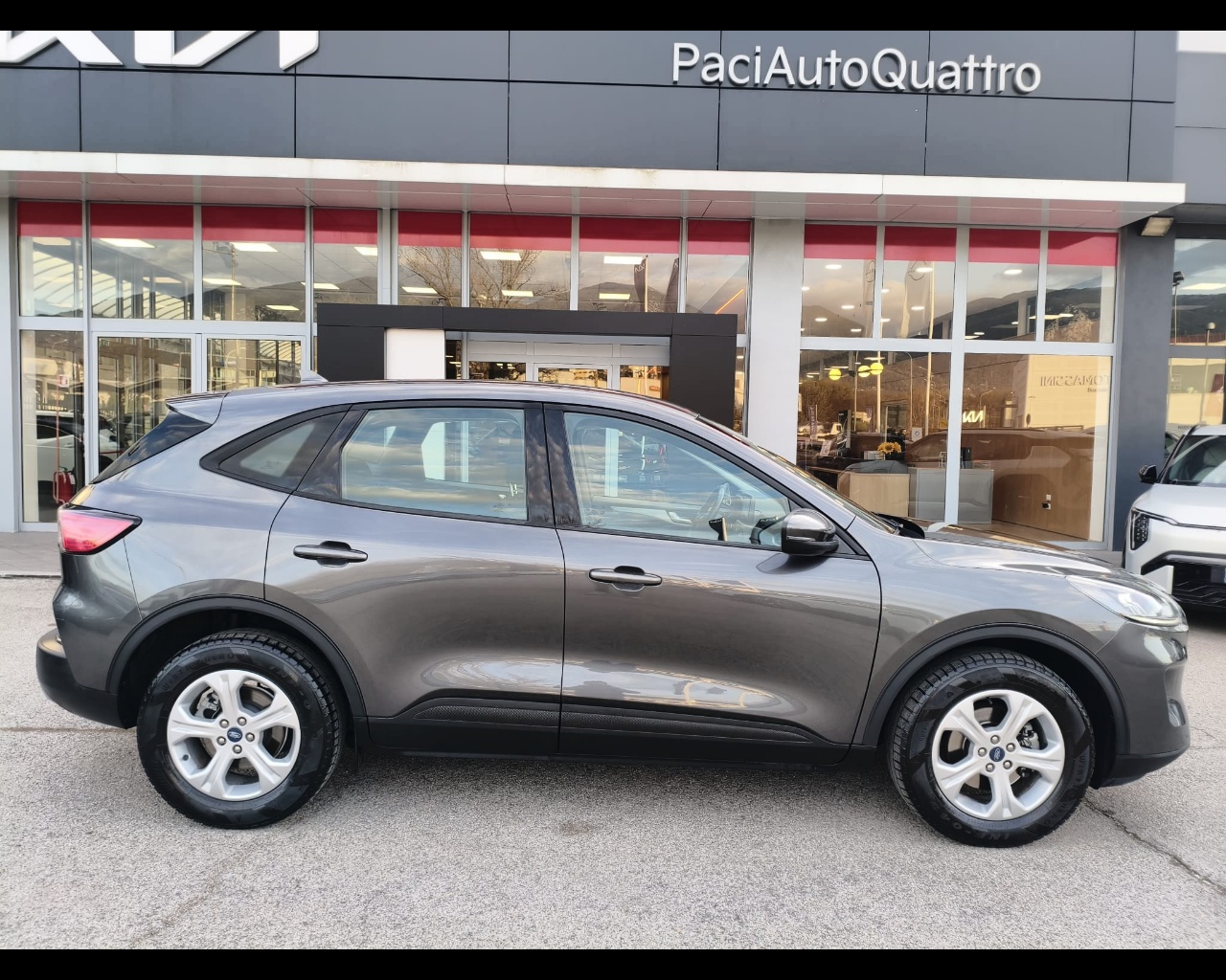 Foto FORD Kuga 1.5 ecoblue Titanium Business 2wd 120cv auto