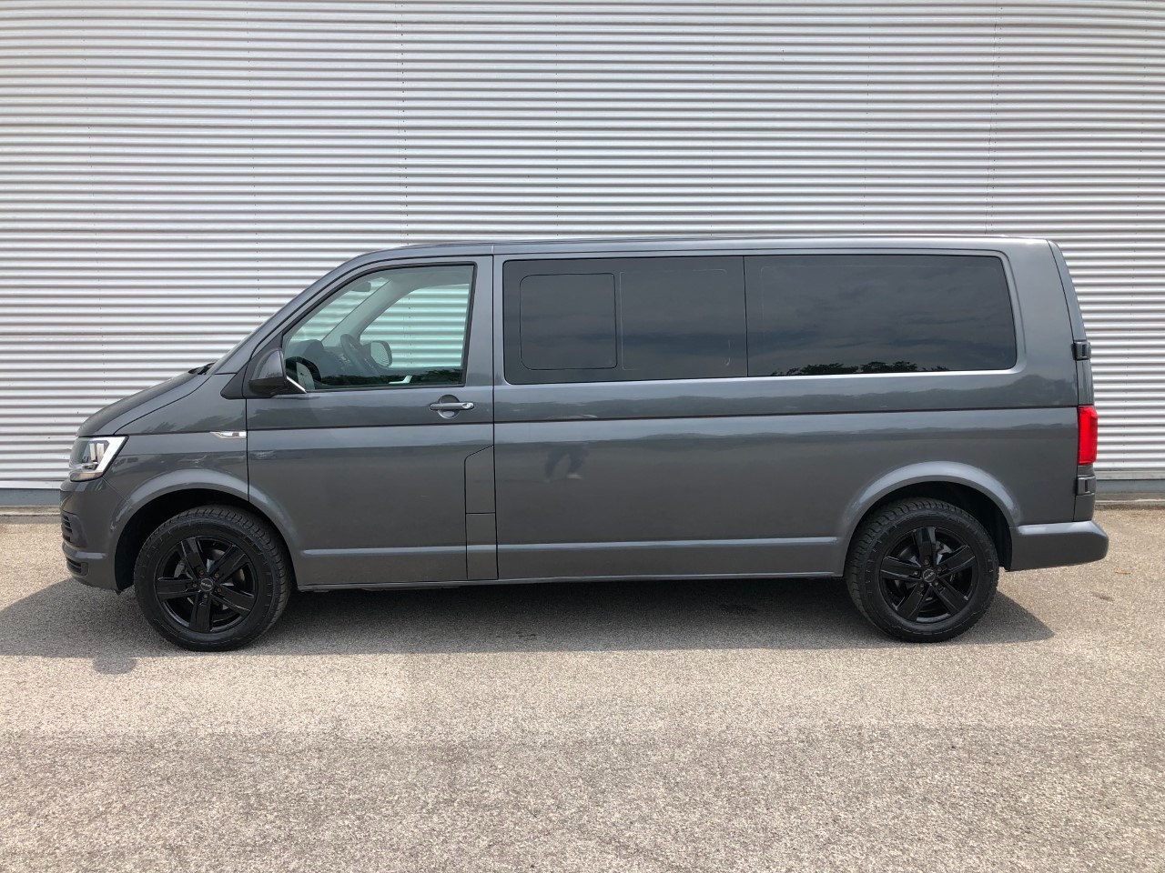 Volkswagen T6 Transporter transp.32 2.0 tdi 150cv 4mot. kombi p.l. E6 - 6