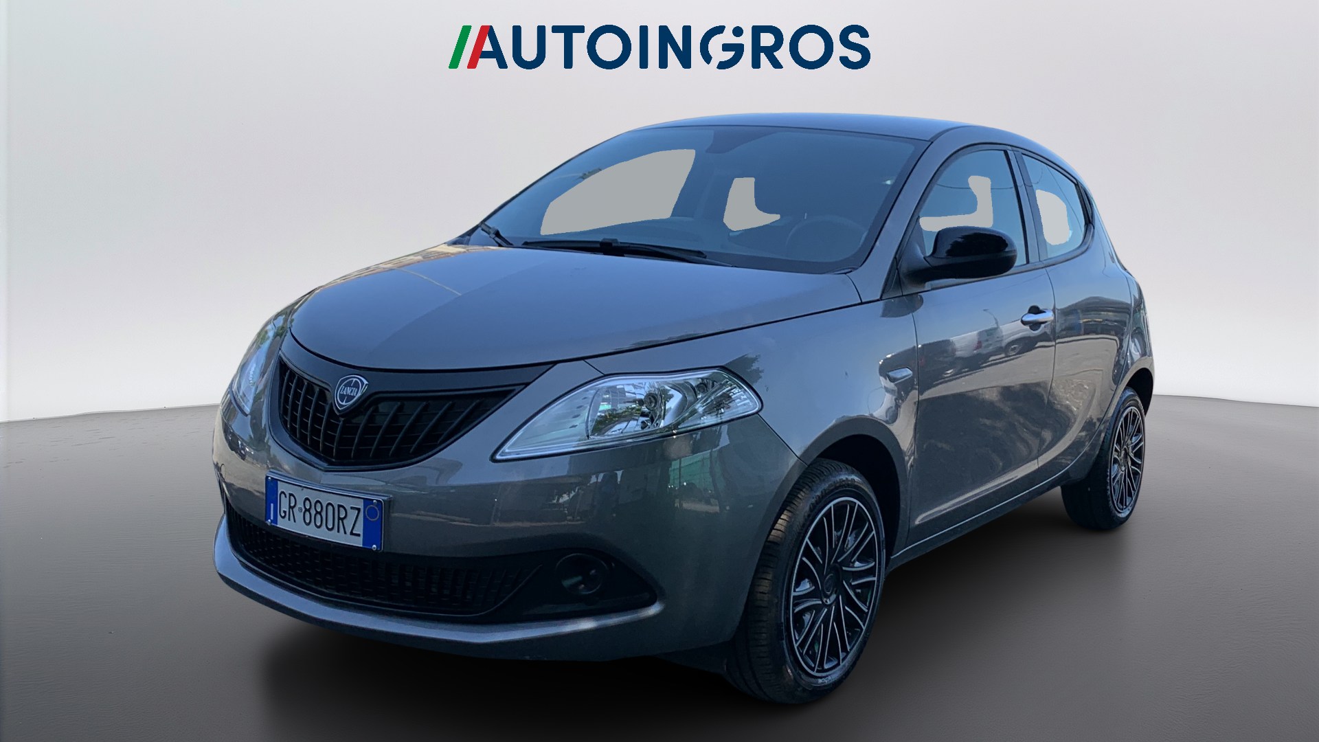 LANCIA Ypsilon Ypsilon 1.0 firefly hybrid Silver s&s 70cv