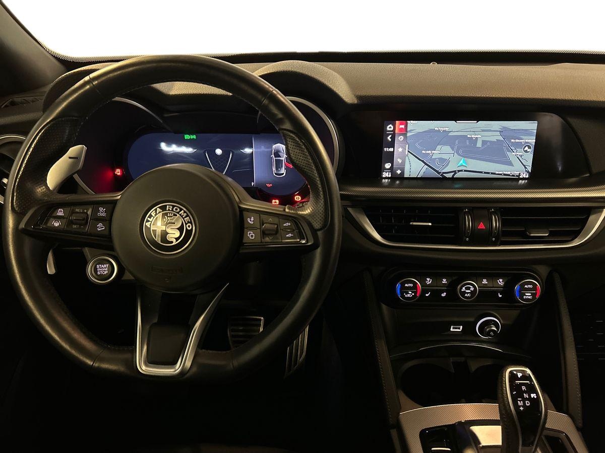 Alfa Romeo Stelvio Stelvio 2.2 Turbo 210cv Veloce Q4 AT8 - 11