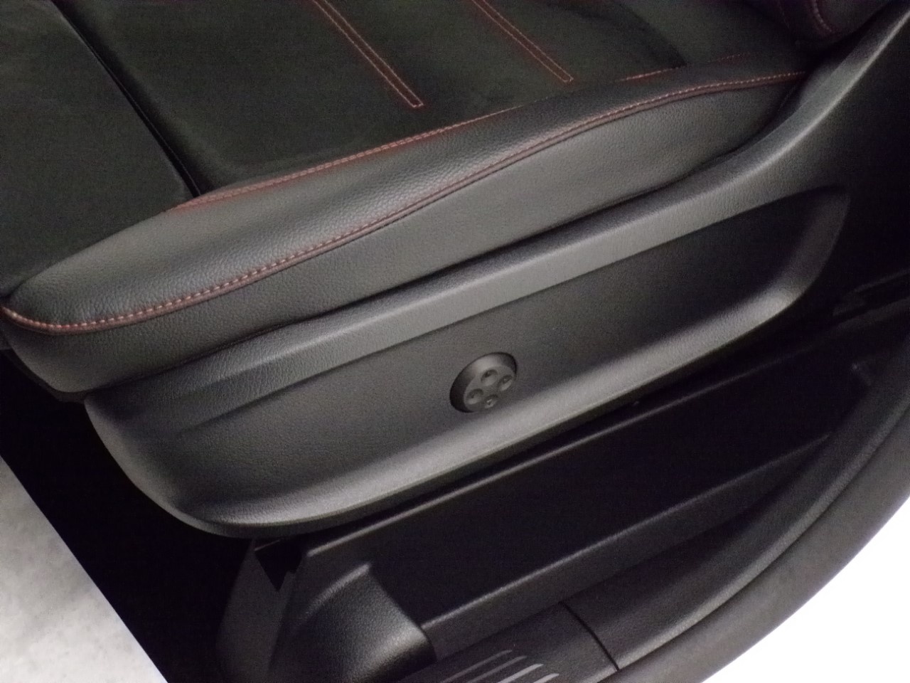Mercedes GLA GLA 250 Premium 4Matic 8G-DCT - 14