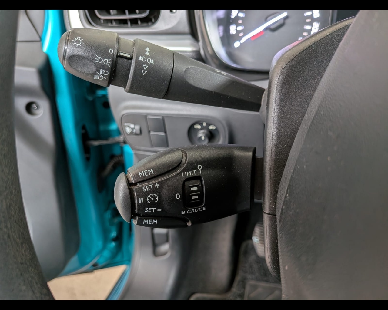 Foto CITROEN C3 1.5 bluehdi Feel Pack s&s 100cv 6m