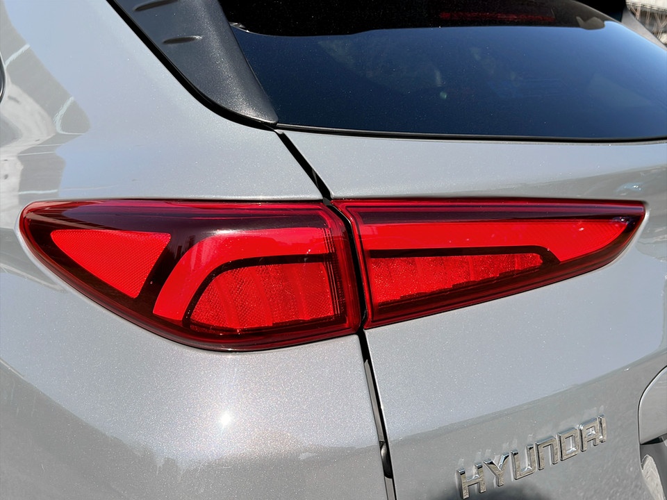 HYUNDAI Kona 1.6 gdi hev Xtech 2wd 141cv dct Ibrida usato - 20