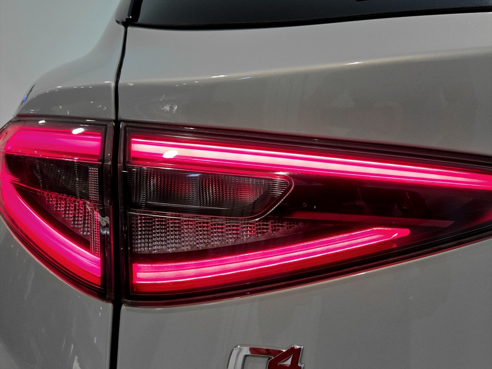 ALFA ROMEO Stelvio 2.2 t Veloce Q4 210cv auto Diesel usato - 20
