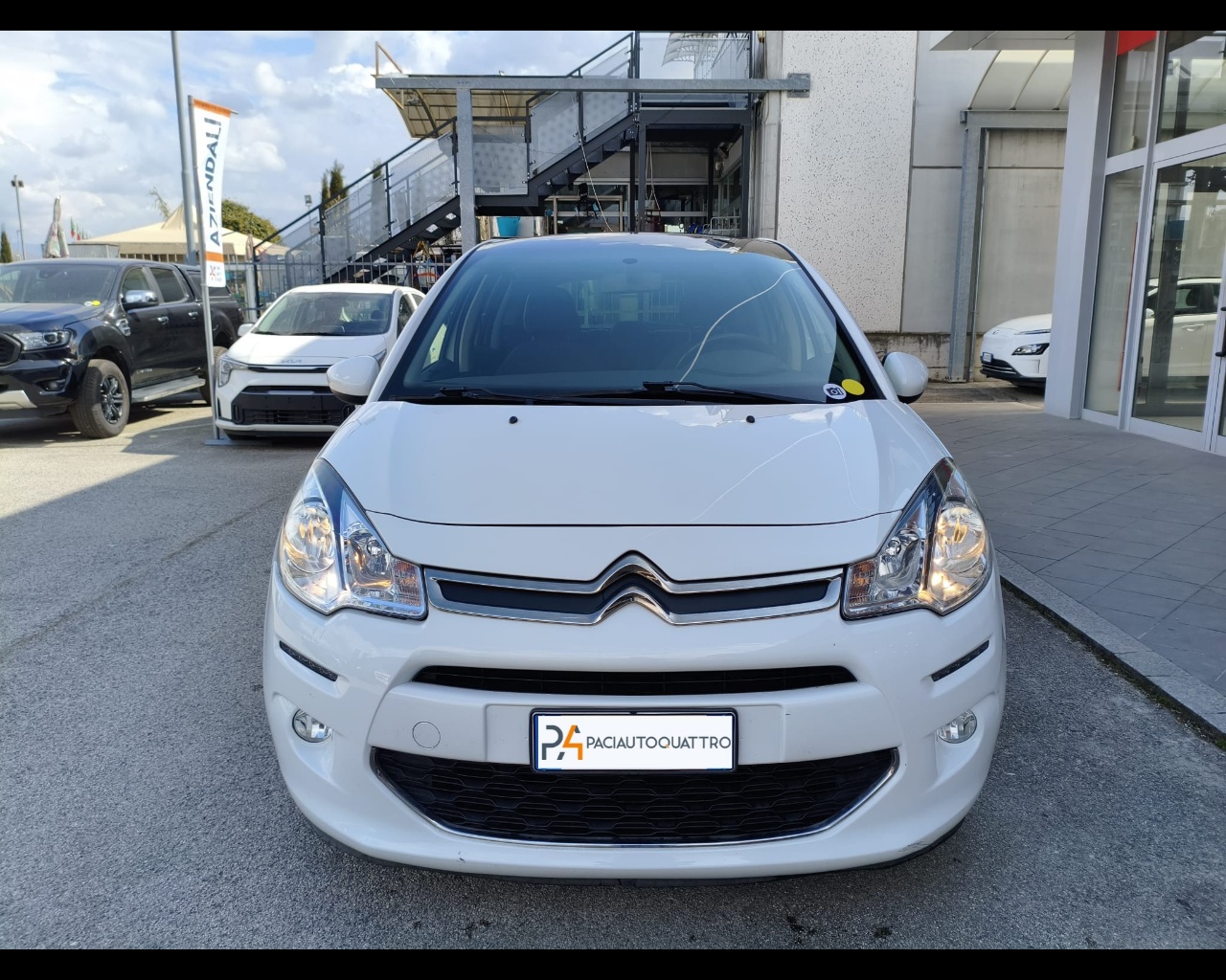Foto CITROEN C3 1.2 puretech Exclusive 82cv E6