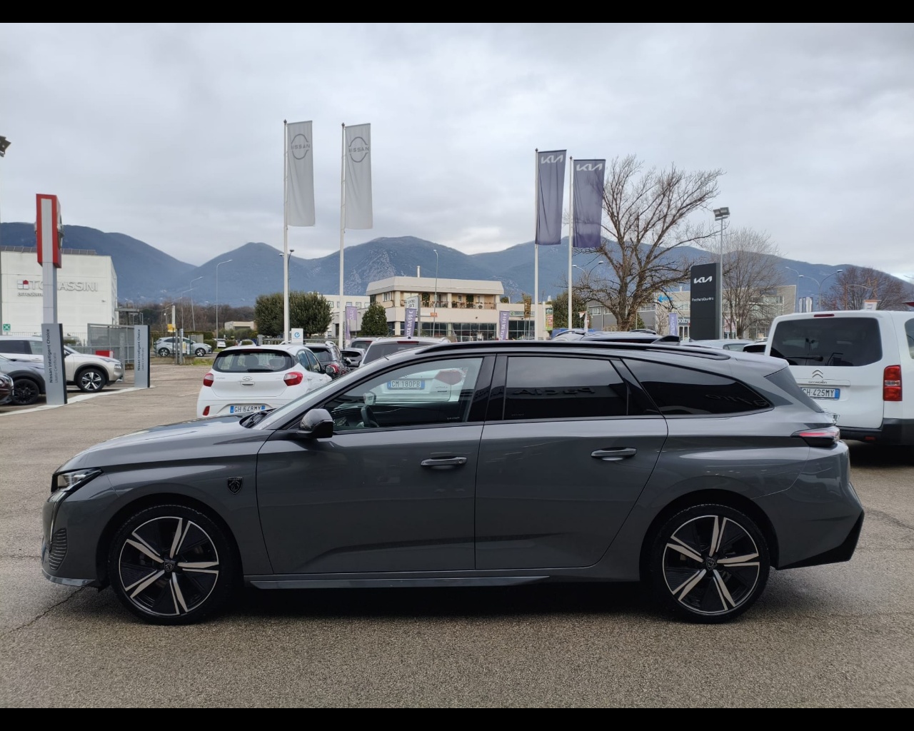 Foto PEUGEOT 308 SW 1.5 bluehdi GT s&s 130cv eat8 N1