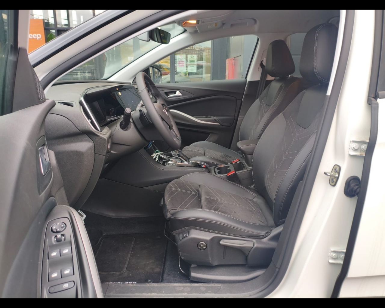 Foto OPEL Grandland 1.6 phev GS fwd 225cv auto