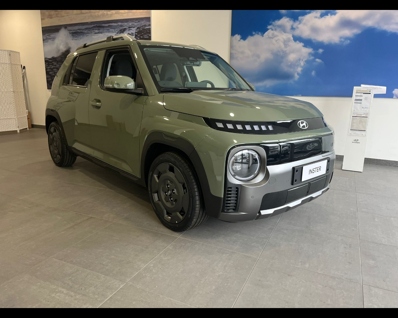 Foto HYUNDAI INSTER 49 KWH CROSS+PP