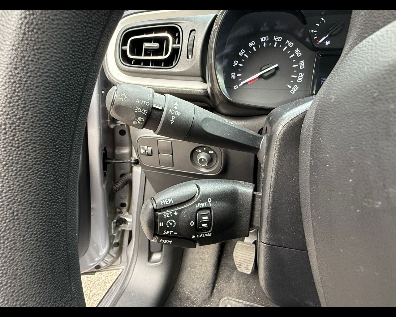 Foto CITROEN C3 1.2 puretech Max s&s 110cv