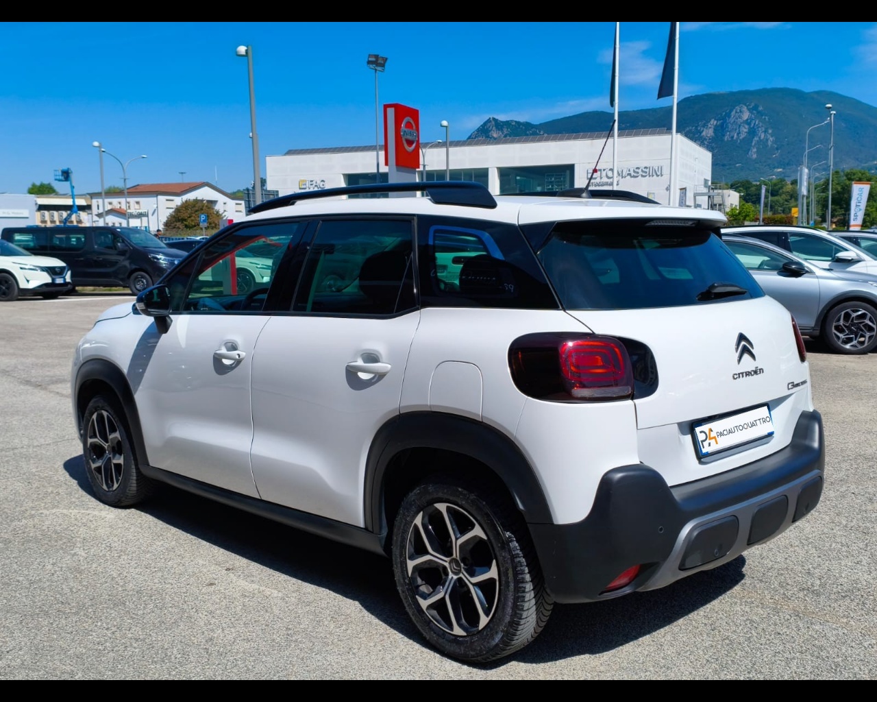 Foto CITROEN C3 Aircross 1.2 puretech Shine s&s 110cv