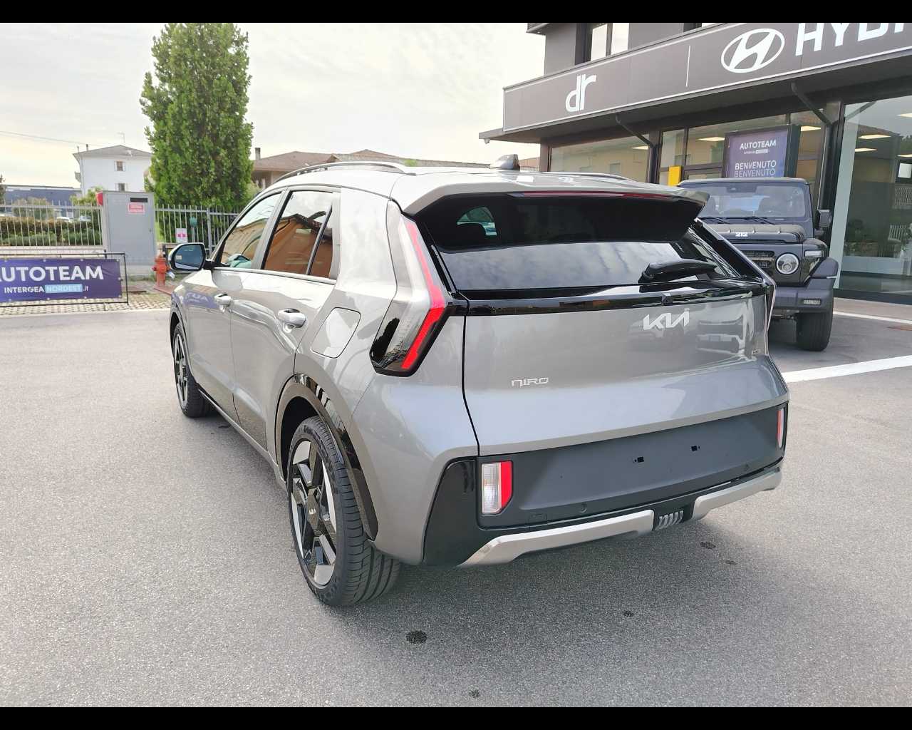 Kia Niro Nuovo Ibrido benzina Niro Este