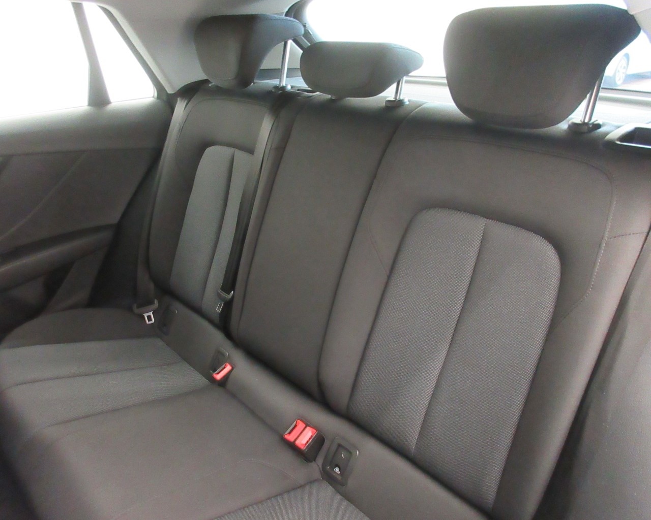 Audi Q2 1.6 tdi Business - 13