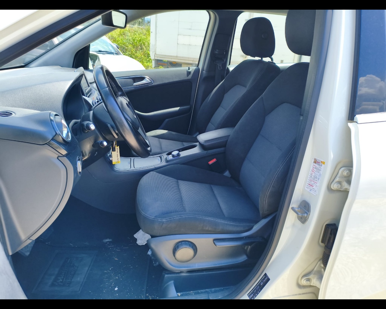 Foto MERCEDES B180 cdi be Executive auto (leggere la descrizione!)