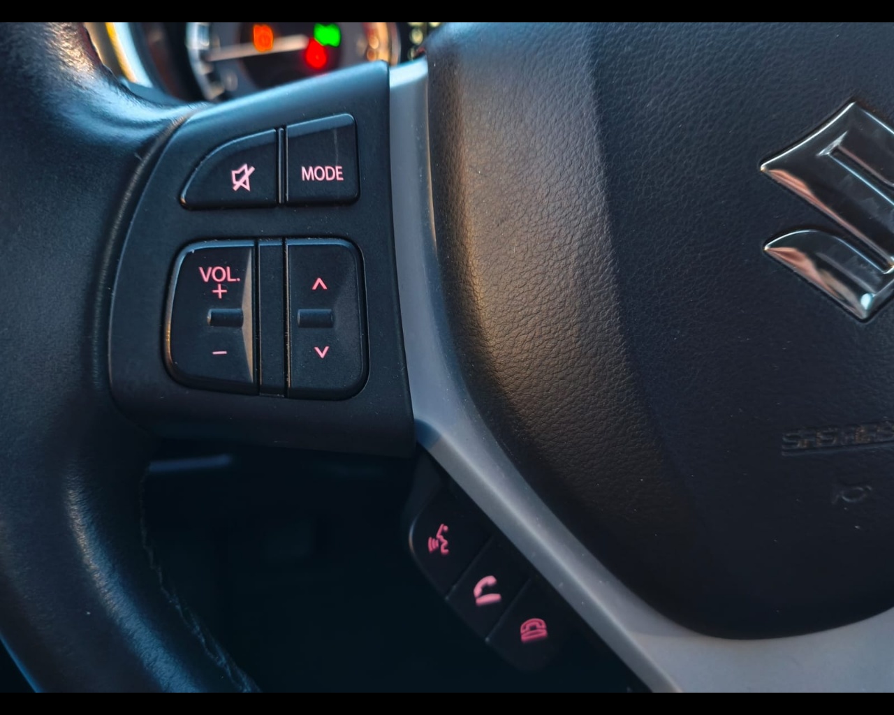 Foto SUZUKI Vitara 1.4h Cool 2wd