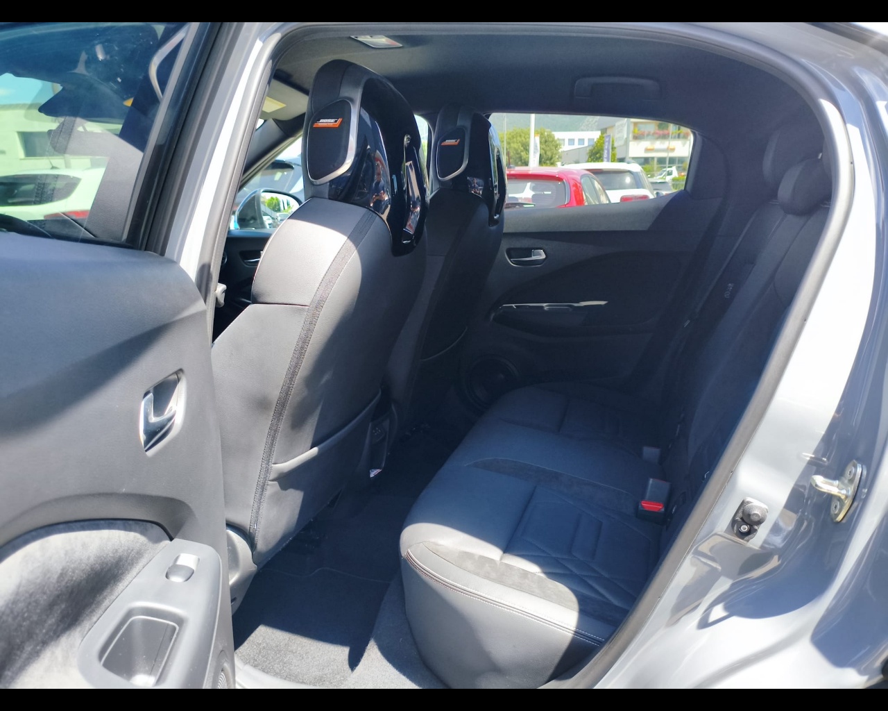 Foto NISSAN Juke 1.0 dig-t N-Design 114cv