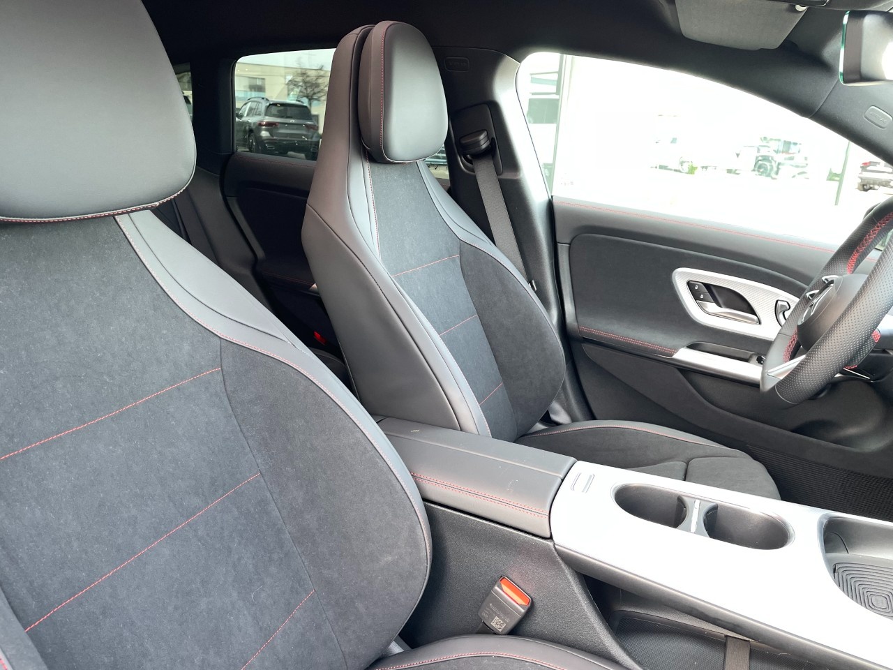 Mercedes CLA Shooting Brake Elettrica CLA Shooting Brake 250+ con tecnologia EQ AMG Line ADVANCED PLUS - 14