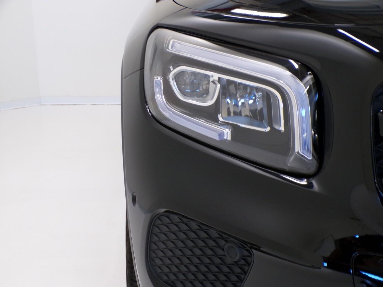 Mercedes GLB GLB 200 D Sport Plus 4Matic 8G-DCT - 4