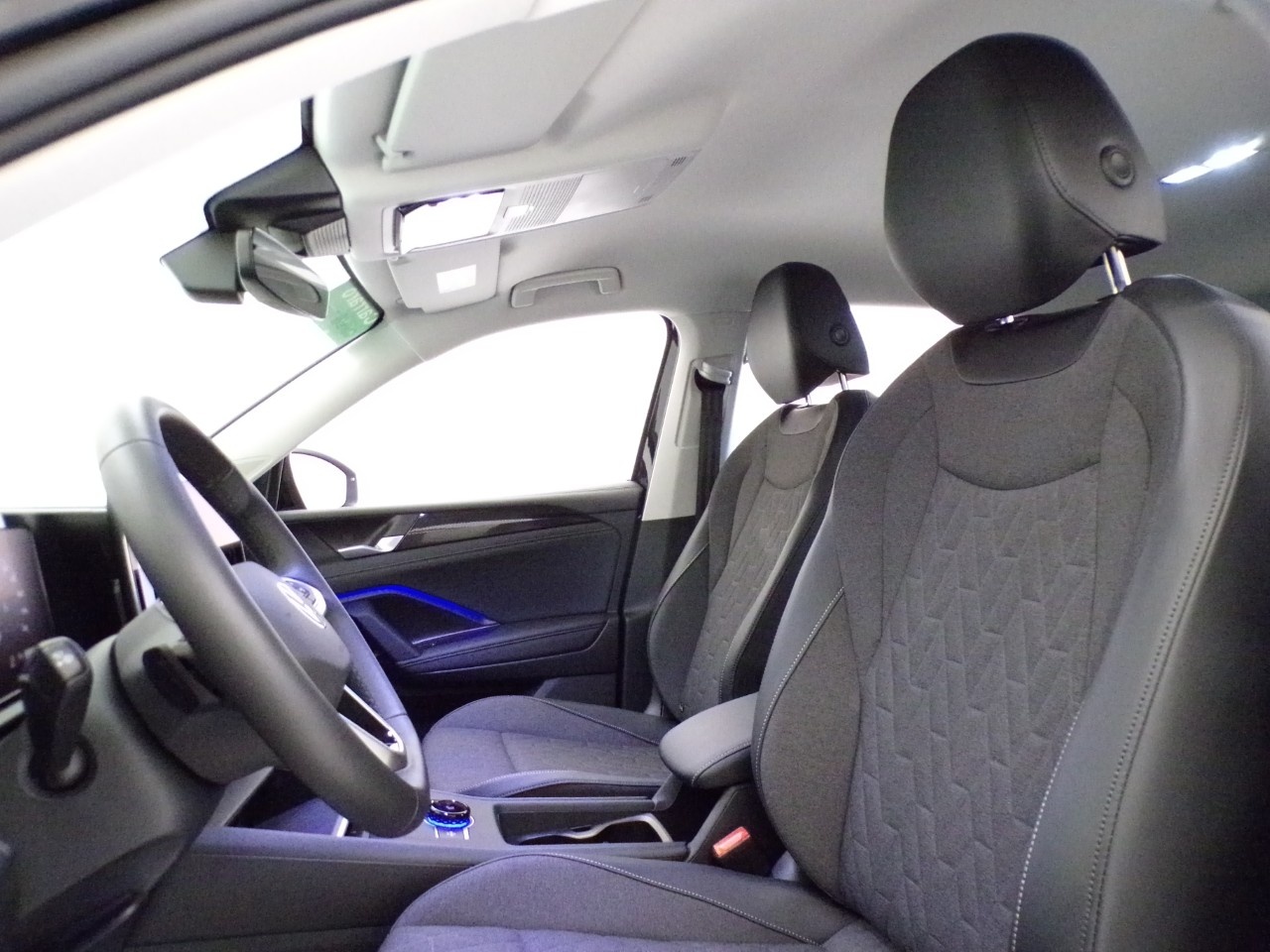 Volkswagen  Tiguan 1.5 etsi R-Line Plus 150cv dsg - 13