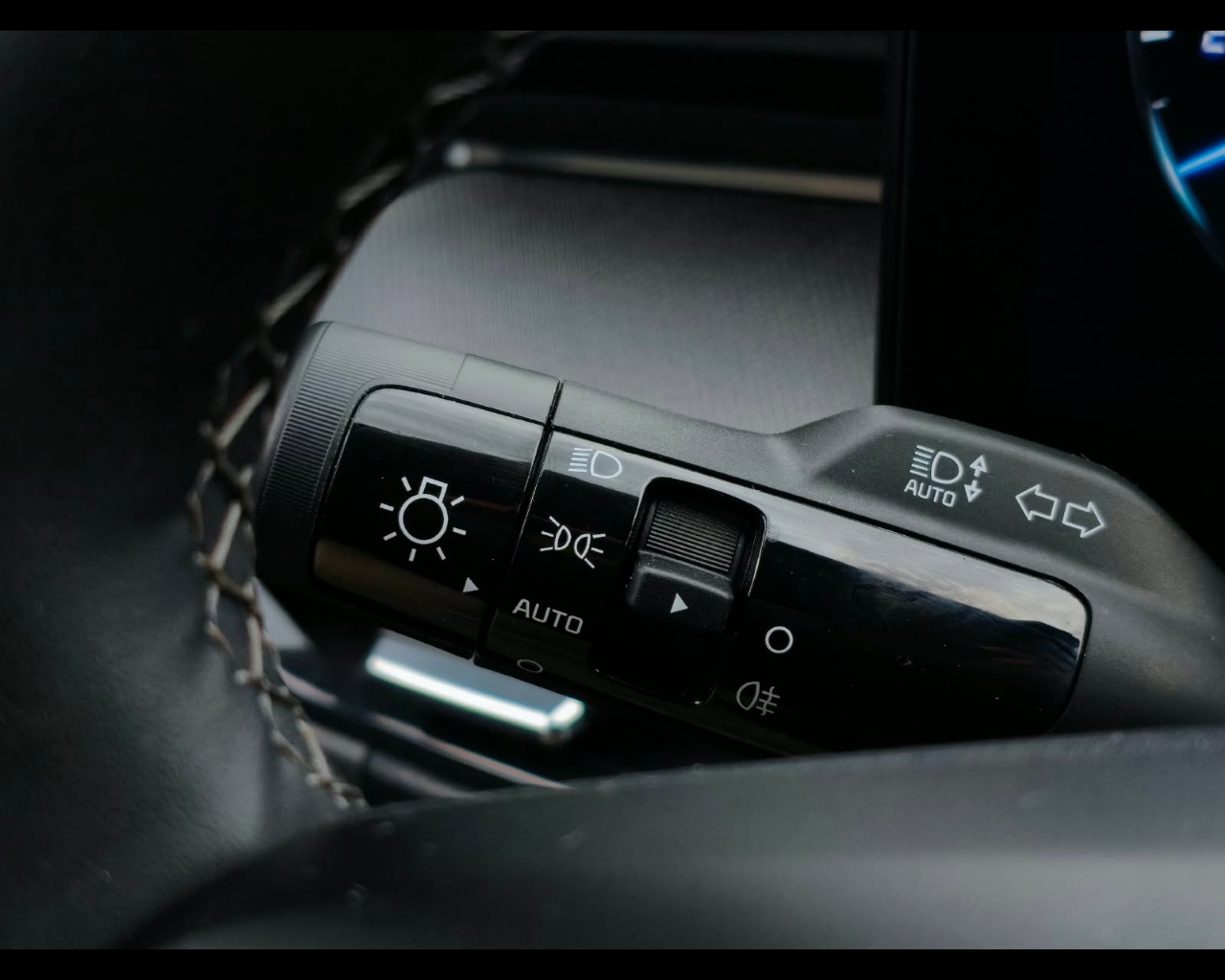 Foto KIA NUOVA STONIC 1.0 T-GDI MH STYLE LAUNCH
5 Door