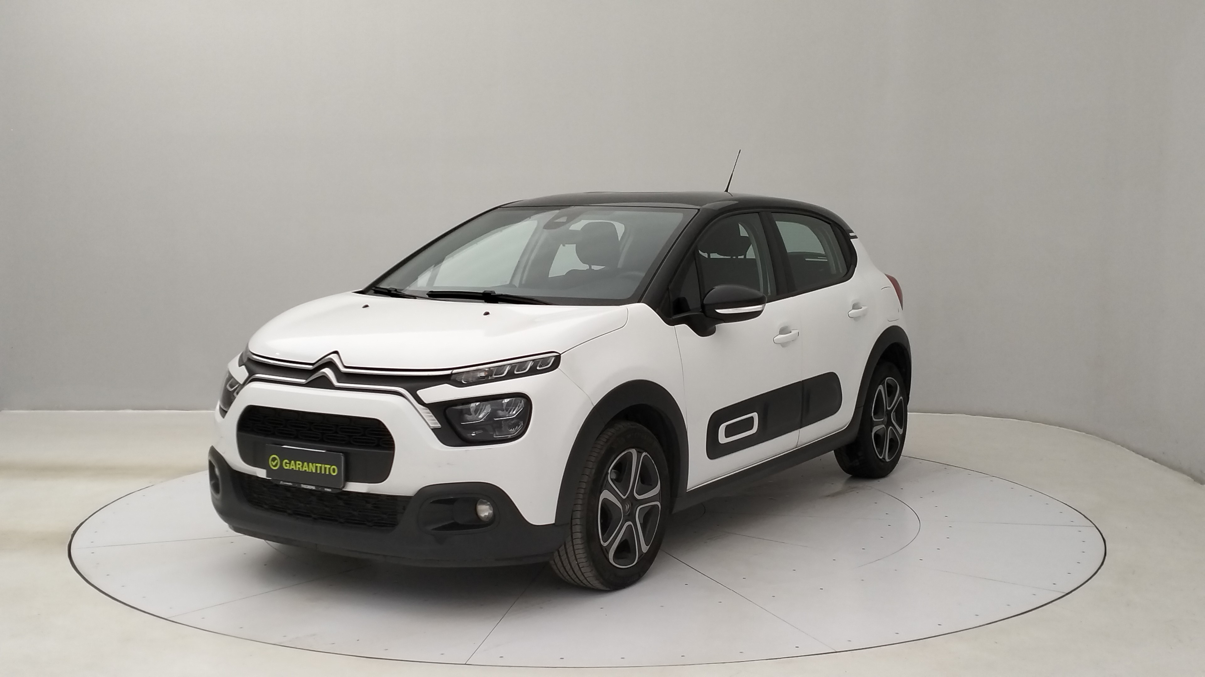 CITROEN C3 C3 1.2 puretech Shine s&s 83cv