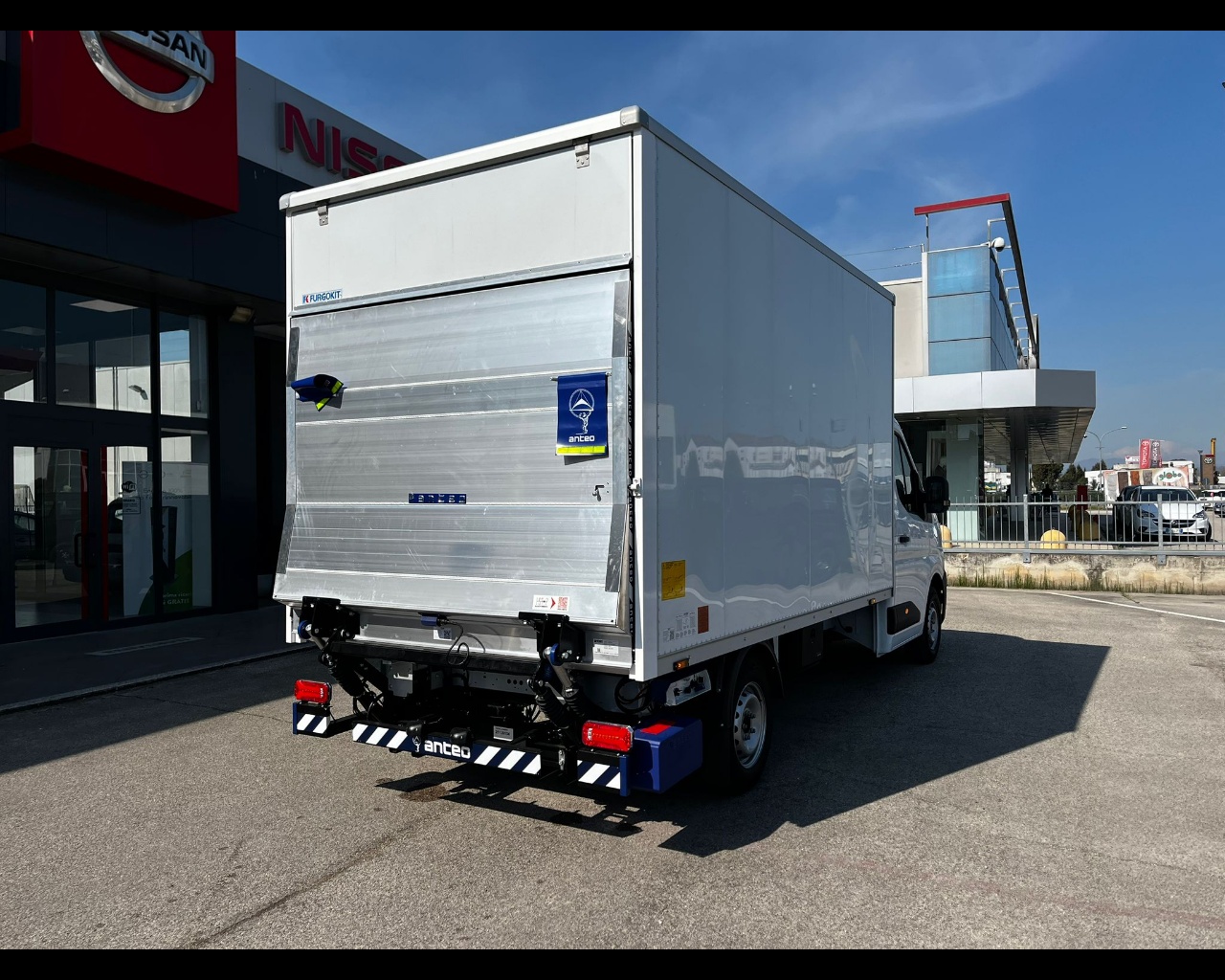 Foto NISSAN INTERSTAR CC H1L3P3 35Q 150CV EVIE MITTAS CABINA SINGOLA