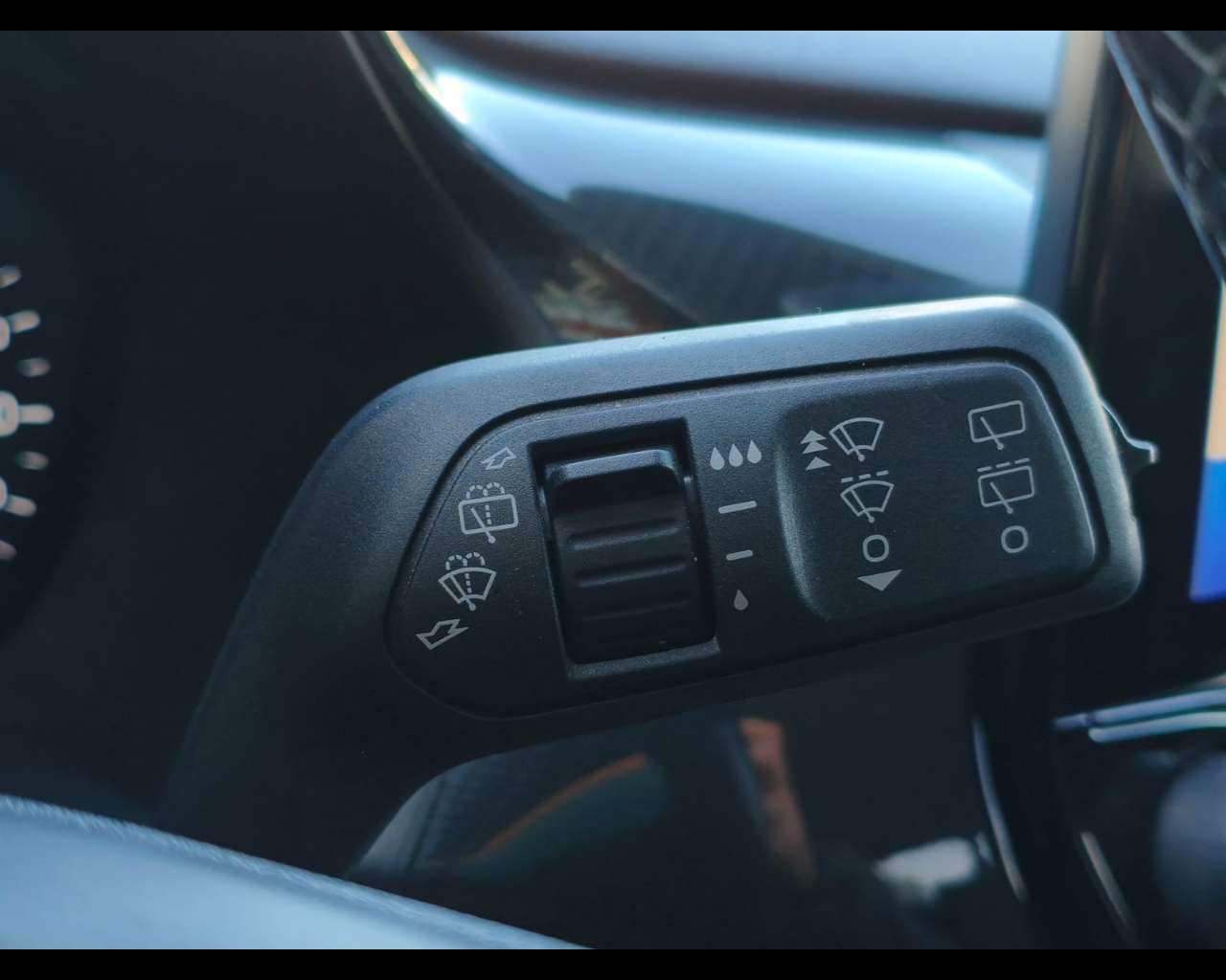 Foto FORD Puma 1.0 ecoboost h Titanium s&s 125cv