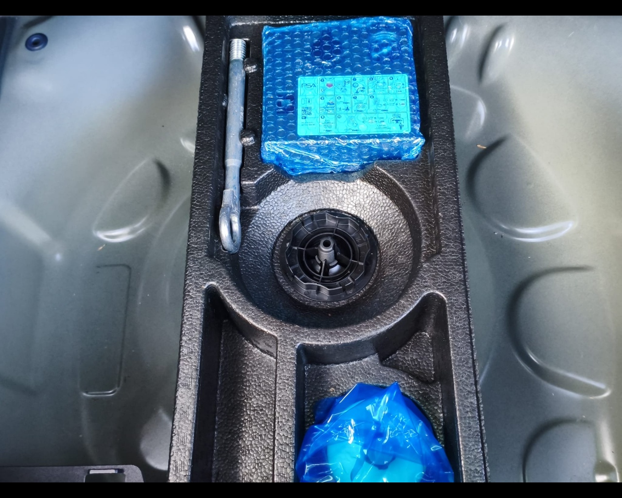 Foto CITROEN C3 Aircross 1.2 puretech Shine s&s 110cv