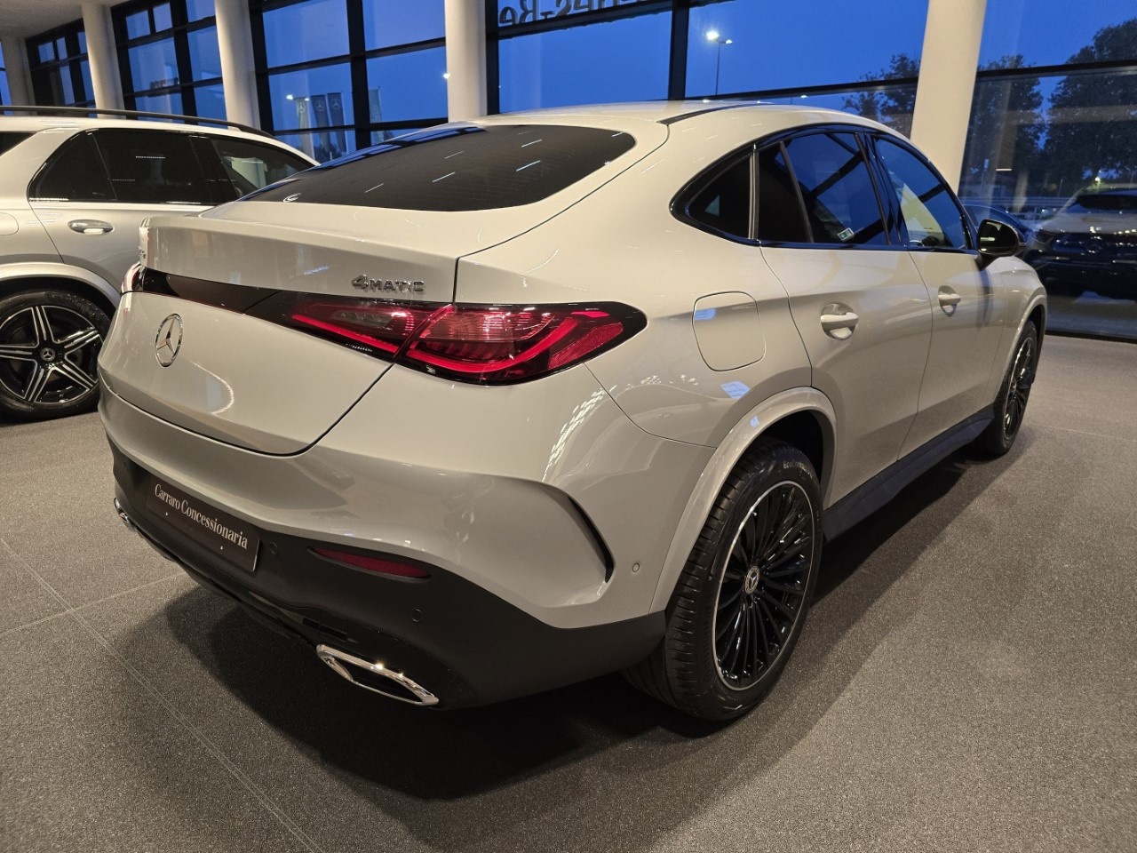 Mercedes GLC Coupé GLC 300 de 4Matic Plug-in hybrid Coupe AMG Line ADVANCED TECH - 3