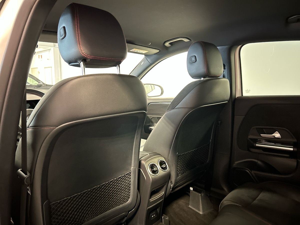 Mercedes GLA GLA 200 D Premium 4Matic 8G-DCT - 18