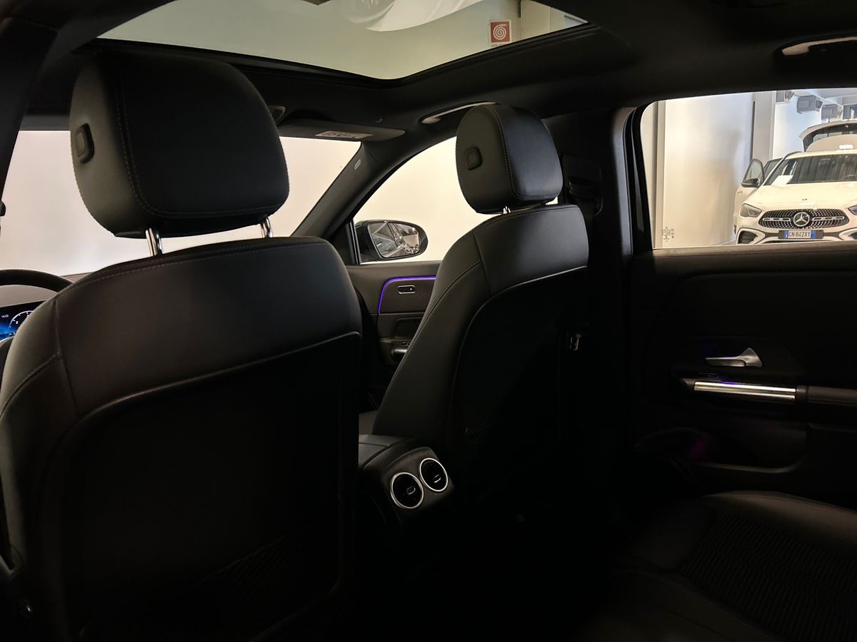Mercedes GLA GLA 200 D Sport Plus 8G-DCT - 18