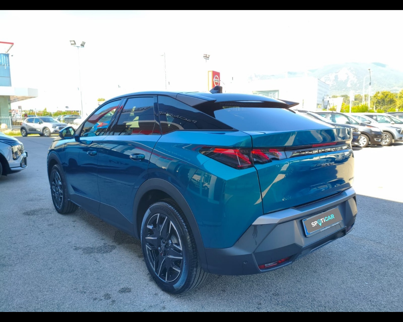 Foto PEUGEOT 3008 1.2 hybrid GT 136cv e-dcs6