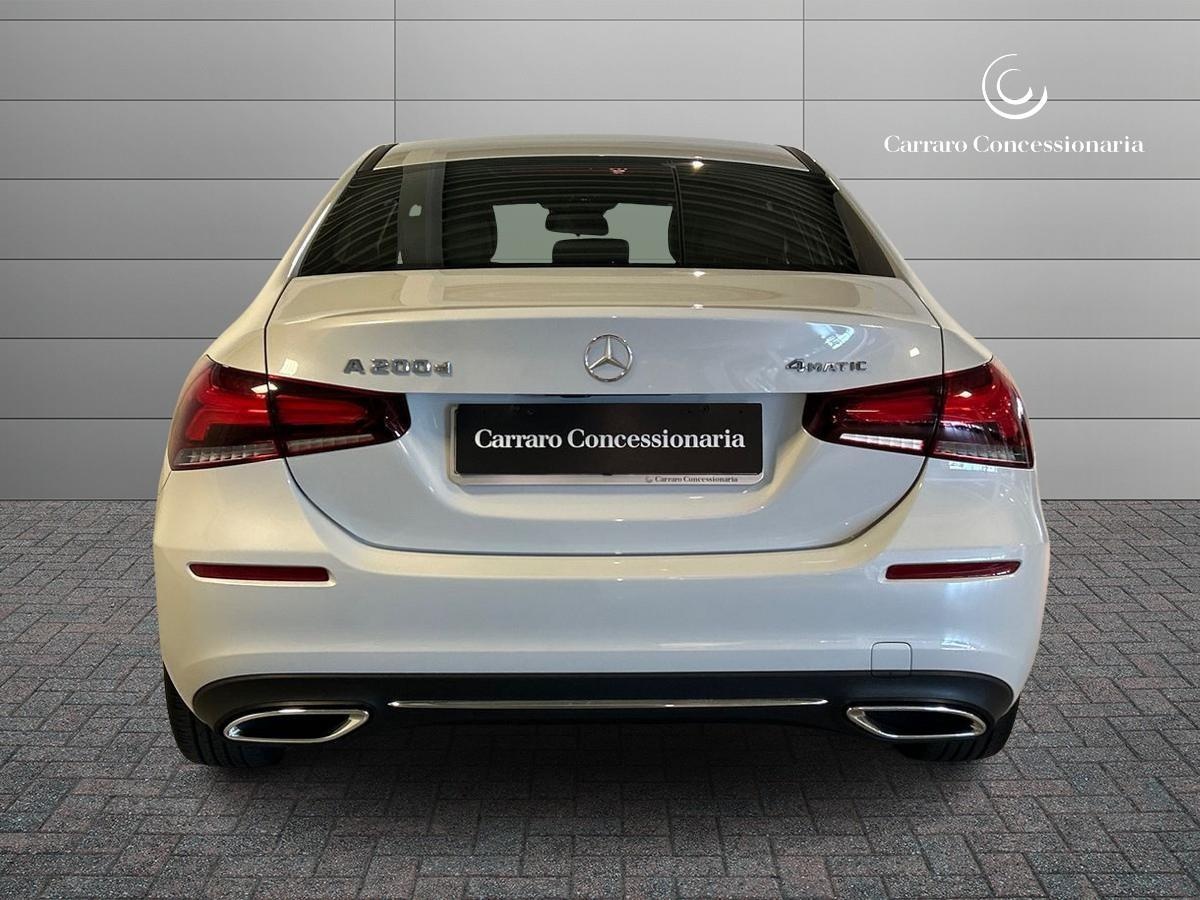 Mercedes Classe A Berlina Classe A Sedan 200 D Sport 4Matic 8G-DCT - 4