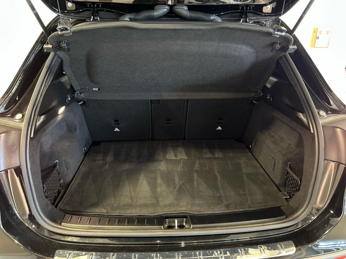 Mercedes GLA GLA 180 D Premium 8G-DCT - 8