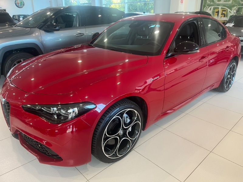 ALFA ROMEO – Giulia 2.0 Turbo 280 CV AT8 AWD Q4 Veloce