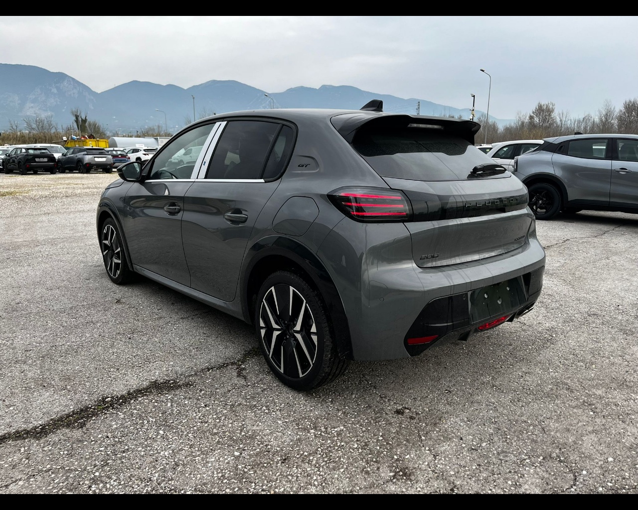 Foto PEUGEOT 208 1.2 hybrid GT 136cv e-dcs 6